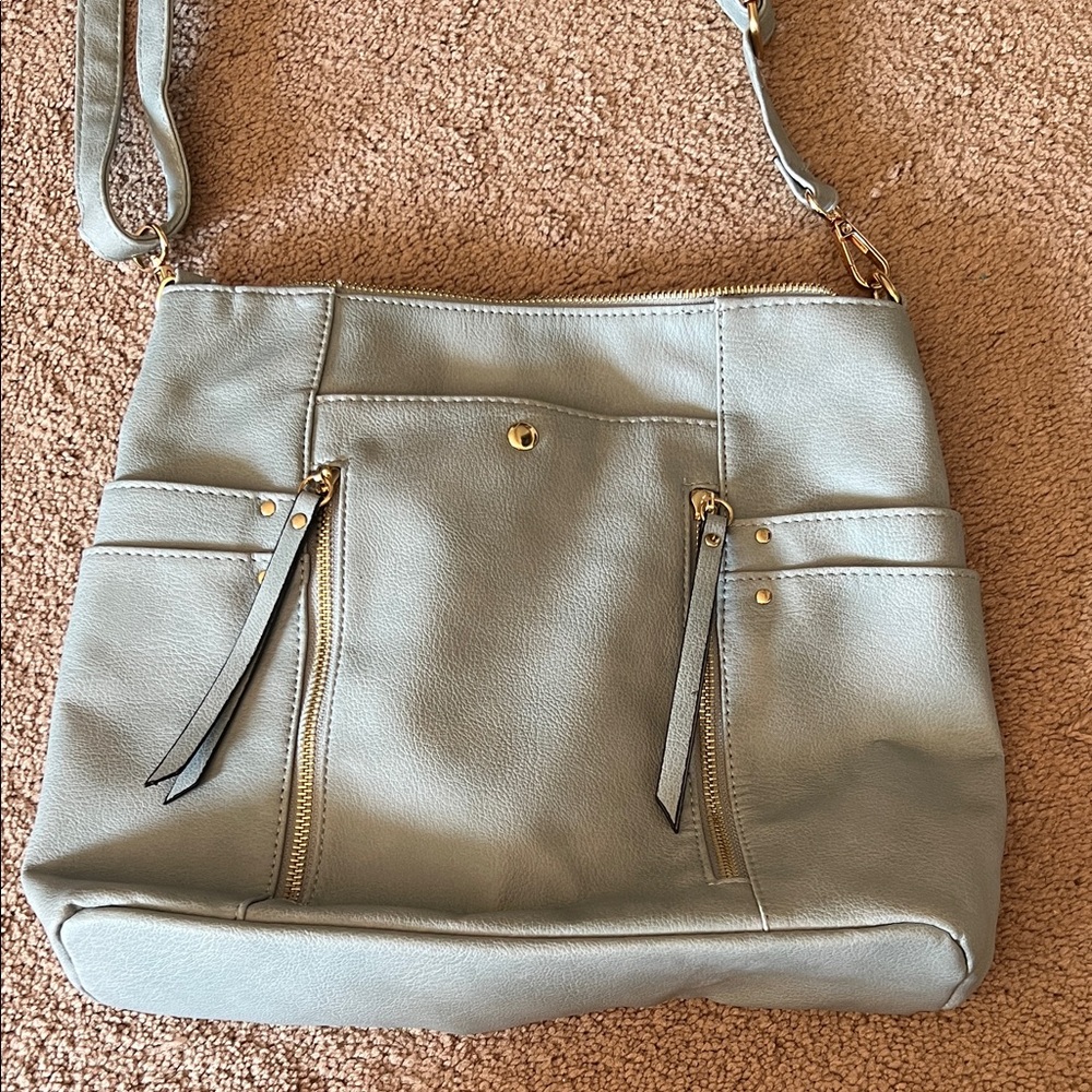 VR NYC Chic Light Gray Crossbody Bag